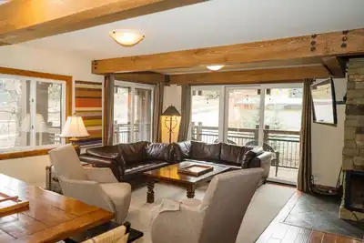 Image de Superbe trois chambres avec vue sur la montagne