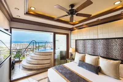 Image de 3br Ocean View Pinnacle Penthouse + Dipping Pool · Rph2