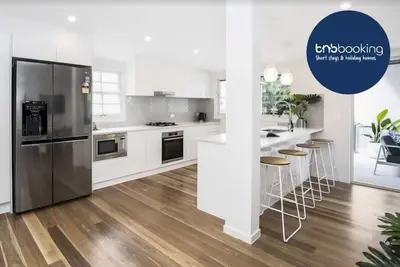 Image de Park avenue terrace house 3Bed, New Modern, près de l'hôpital Wesley et de la ville