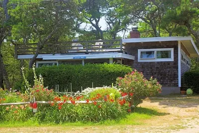 Image de Cottage 3Bdrm à Seashore, A / C dans chaque Bdrm! , 375yds à la plage, demandez-moi un devis
