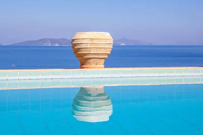 Image de Villa avec piscine privée, jardin, barbecue et vue imprenable