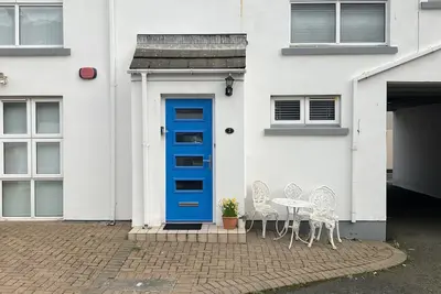 Image de Chaussée Cottage Portrush. Un charmant chalet de miaulement au centre du village