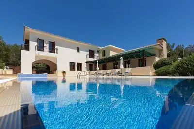Image de Villa 5 chambres Aphrodite Hills - Tedora - Wi-Fi gratuit