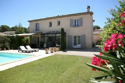 Image de Golf Pont Royal Magnifique Villa Climatisee 4 Chambres Piscine Chauffee Parking