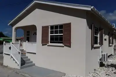 Cay Cape - Bungalow climatisé nouvellement construit près de la plage de Silver Sands