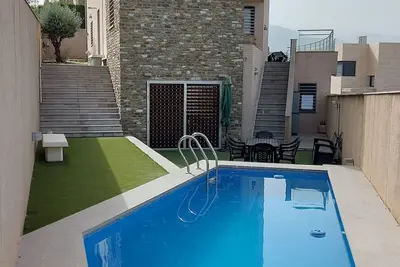 Image de Villa-Mirador à Grenade et vues à 360 ° sur la Sierra Nevada, la Vega et Grenade