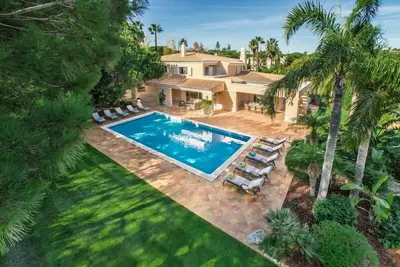 Image de Beautiful 5 Bedroom Villa with Golf Views - Dm17 - Quinta do Lago, Algarve