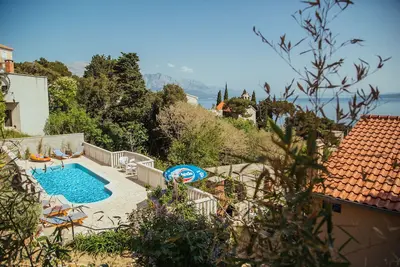Image de Funky-rustic House / w. Piscine chauffée / entre Split et Makarska; 250m de la plage