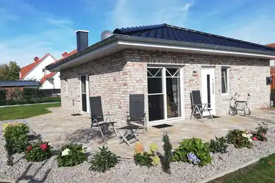 Image de 4 * sans obstacle, pour les personnes allergiques, les personnes âgées; Wlan u. Frais supplémentaires incl. chaise de plage