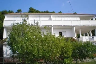 Image de Appartement dans Kampor avec vue mer, terrasse, Climatisation, Wifi (4610-1)