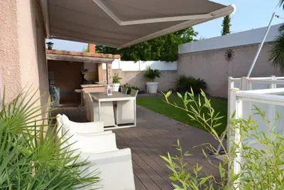 Image de Maison piscine-spa chauffée