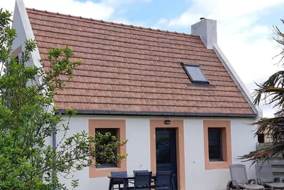 100 m plage. Tregastel à 2, 5 km, maison 3 étoiles 4 pers Landrellec
