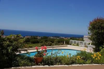 Image de Appartement 3 Pièces 65 m² + Terrasse 28 m². 4  Couchages. Piscine