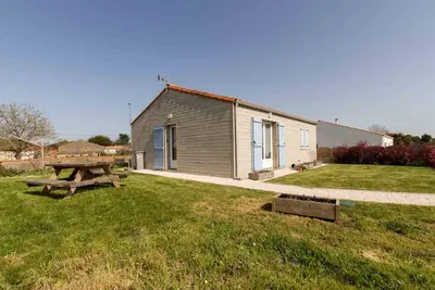 Image de \"le chalet vendéen\" petite maison libre à l'année pour une ou plusieurs nuitées