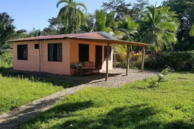 Image de Venez profiter d'un coin de paradis à seulement 200 mètres de l'océan Pacifique!