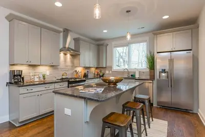 Upscale House Close to Downtown