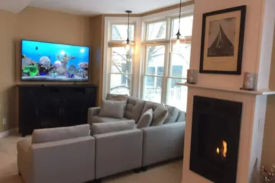 Image de Premiere Lake Michigan View Condo