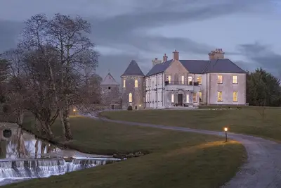 Image de Historic Riverside Manor sur 33 Acre Private Estate
