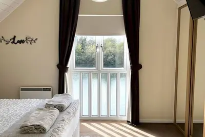 Image de Pet-Friendly Waterside Lodge - Cotswold Water Park