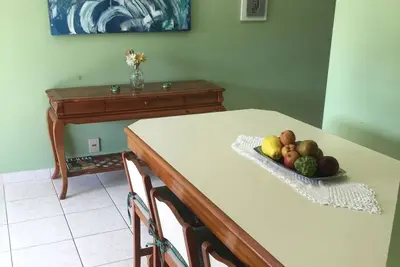 Image de Beach Cove Appartement dans Condominium fermé avec balcon et jardin