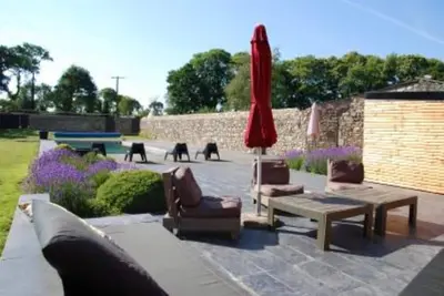 Image de Belle maison, piscine chauffée, calme et repos