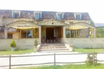 Hameau privé avec Ranch et piscine