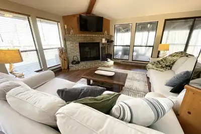 Image de Belle Cottage Au Resort, Golf, Spa, piscine & Resort Les Services de la Woods