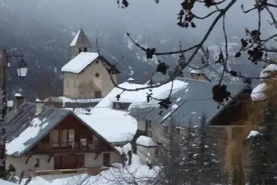 Image de Grand Appartement (77m2 Pour 8-10 P) Refait Ă Neuf Au Pied Des Pistes.
