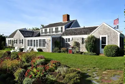 Image de Luxury Shore Road Home près de Chatham Bars Inn et Lighhouse Beach