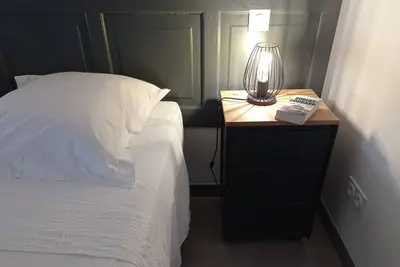 Image de Charmant gîte de vacances au bord de la rivière pour 2 personnes avec Wifi gratuit