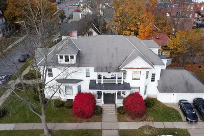 Image de Location de 1ère classe Munson Manor Vii
