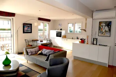 Image de Appart. dans villa à Annecy le Vieux en rez-de-jardin pour 4/5 P. + boîte à clé