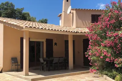 Image de Maison climatisée, avec jardin, à 800 m de la plage à Saint Cyprien (Lecci)