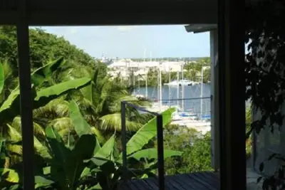 Image de Le Gosier Bas du Fort : Appartement en Rdc de villa