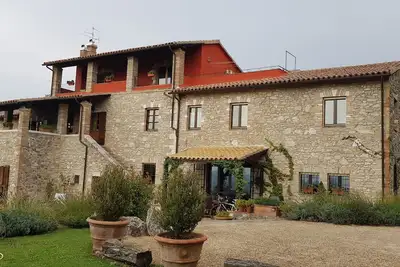Villa avec piscine et vue territoriales; Petit Village