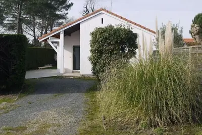 Jolie  maison clôturée Classée 3 étoiles (6 couchages) Dès  350€ la semaine