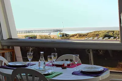 Image de Face à la mer Accès direct plage proche Estacade etThalasso (parking privatif)