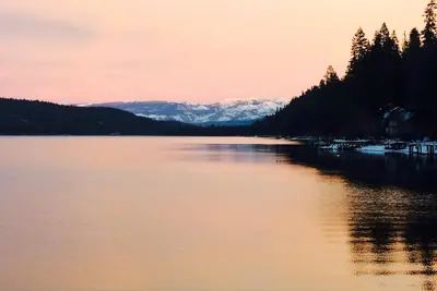 Image de West End Donner Lake, Lake Side, Dog Friendly, Beach Club!