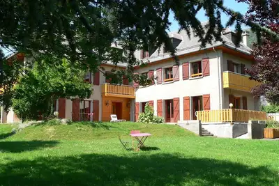 Grande maison de montagne plein sud, vue superbe à 7 mn de Bagneres de Luchon
