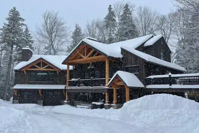 Image de Noël / semaine des présidents Chalet de ski 4 lits plus mezzanine - 3 salles de bain complètes