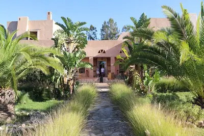 Image de Belle villa de style Kasba avec piscine chauffée et piste de pétanque!