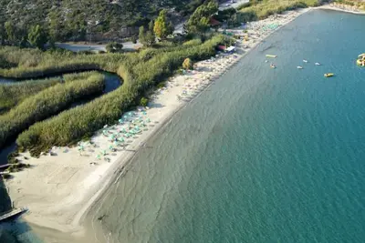 Appartement n ° 1 près de la plage