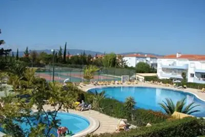 Image de Oasis Parque-3 chambres appartement w. jardin privé