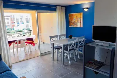 Image de Appartement à 50 m de la plage.