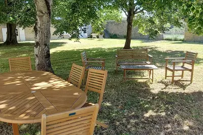 Image de Dépendance d'un logis proche plage et piste cyclable. Jardin clos. Internet