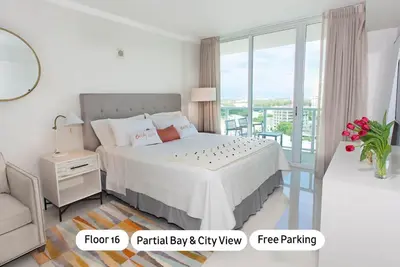 Image de Vue Mer, Residence De Luxe. Gratuit: Parking, Piscine, Gym, PRIVÉ 75Mb WiFi