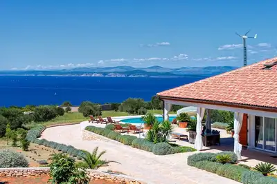 Image de Dernière réduction -% de magnifique vue sur la mer | Villa de luxe avec piscine privée