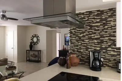 Image de Taux récemment réduits pour les mois d'été du 15 juillet au 15 octobre. Hebdomadaire ou mensuel.