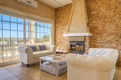 Image de Maison de vacances climatisée avec Wi-Fi, balcon et terrasse - animaux domestiques acceptés