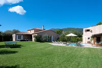 Image de Porto-Vecchio. Villa 10 personnes à proximité de la plage avec piscine chauffée.